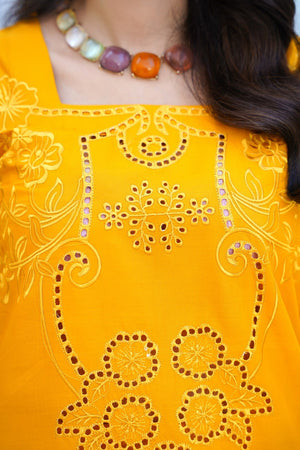 Golden Marigold - HU Studios