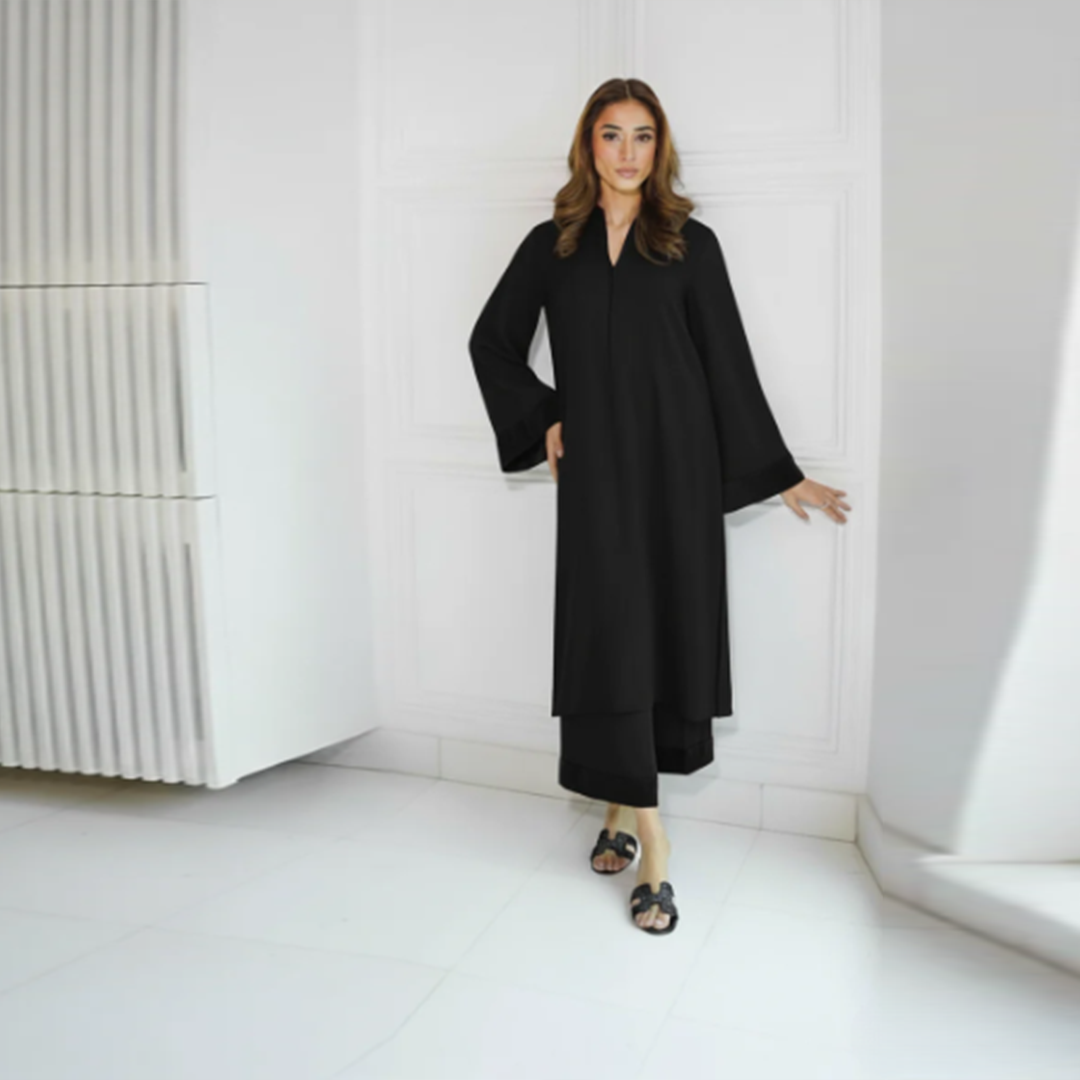 The Matte & Gloss Drape