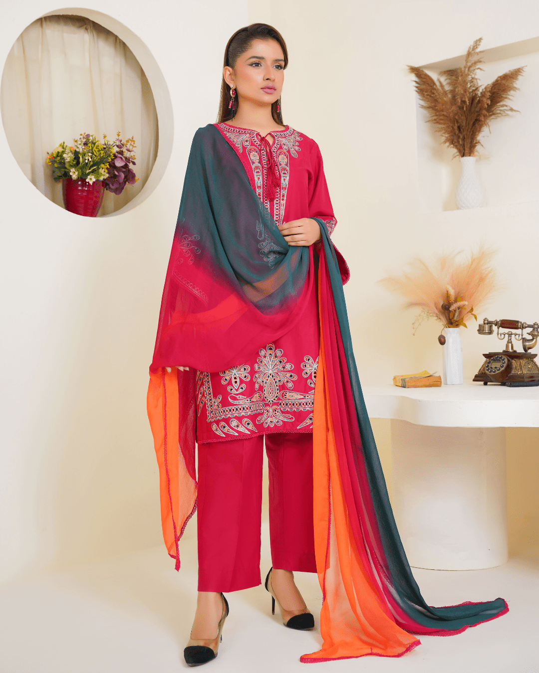 Ruby Elegance - HU Studios